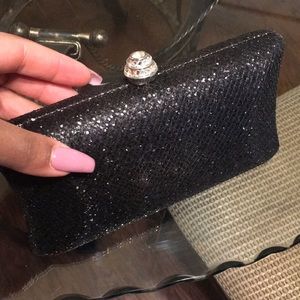 Black clutch